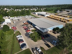 6300 NW Beaver Dr, Johnston, IA for lease Interior Photo- Image 1 of 5