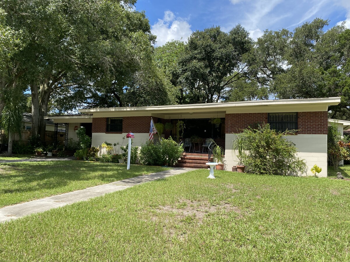 6400 N 15th St, Tampa, FL 33610 | LoopNet