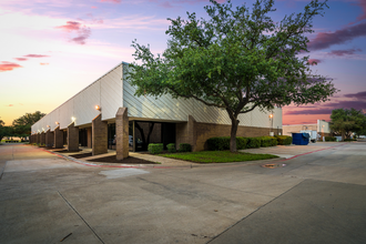 1313 Valwood Pky, Carrollton, TX for lease Building Photo- Image 2 of 13