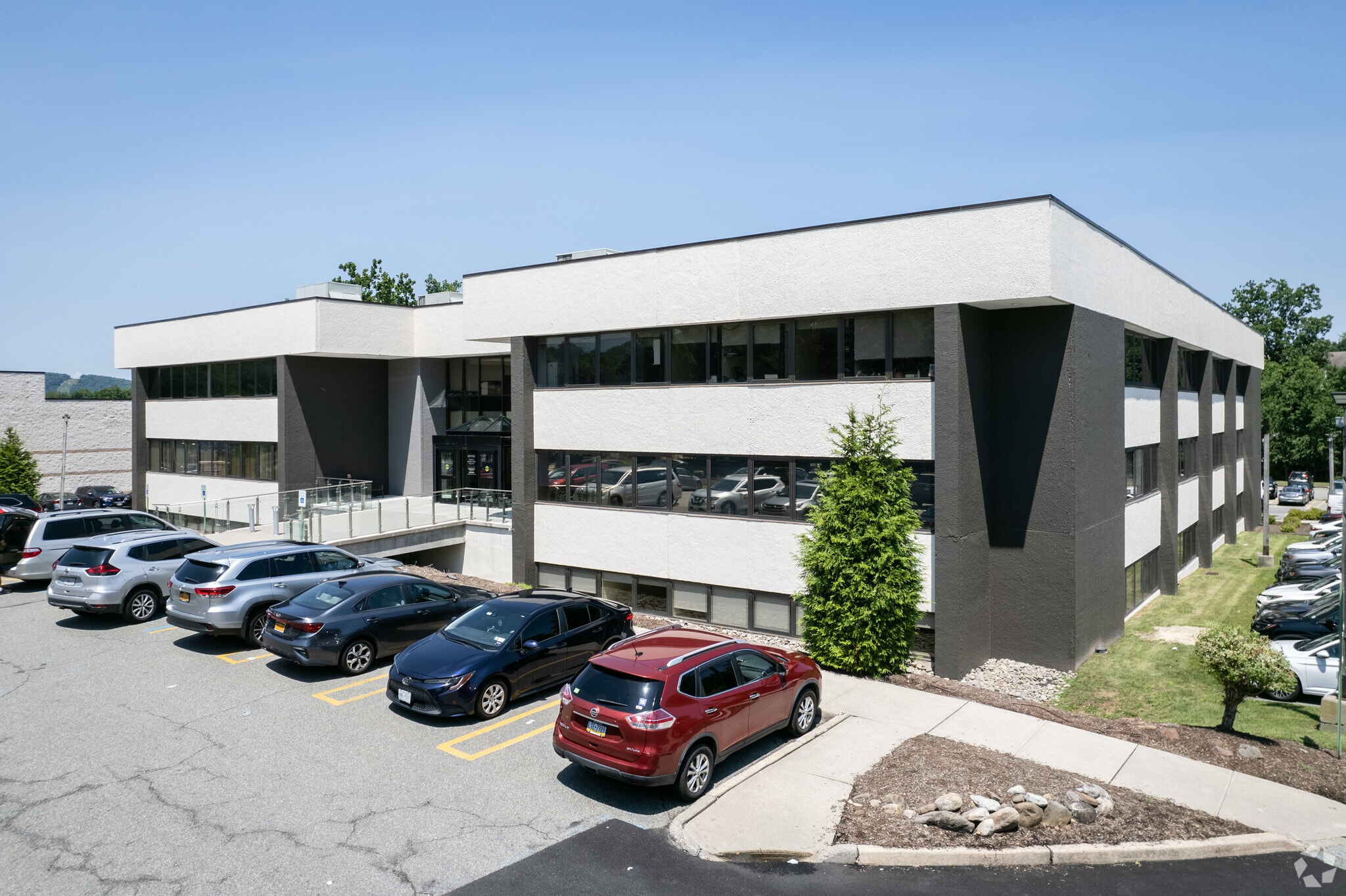 222 Route 59, Airmont, NY for lease Building Photo- Image 1 of 60