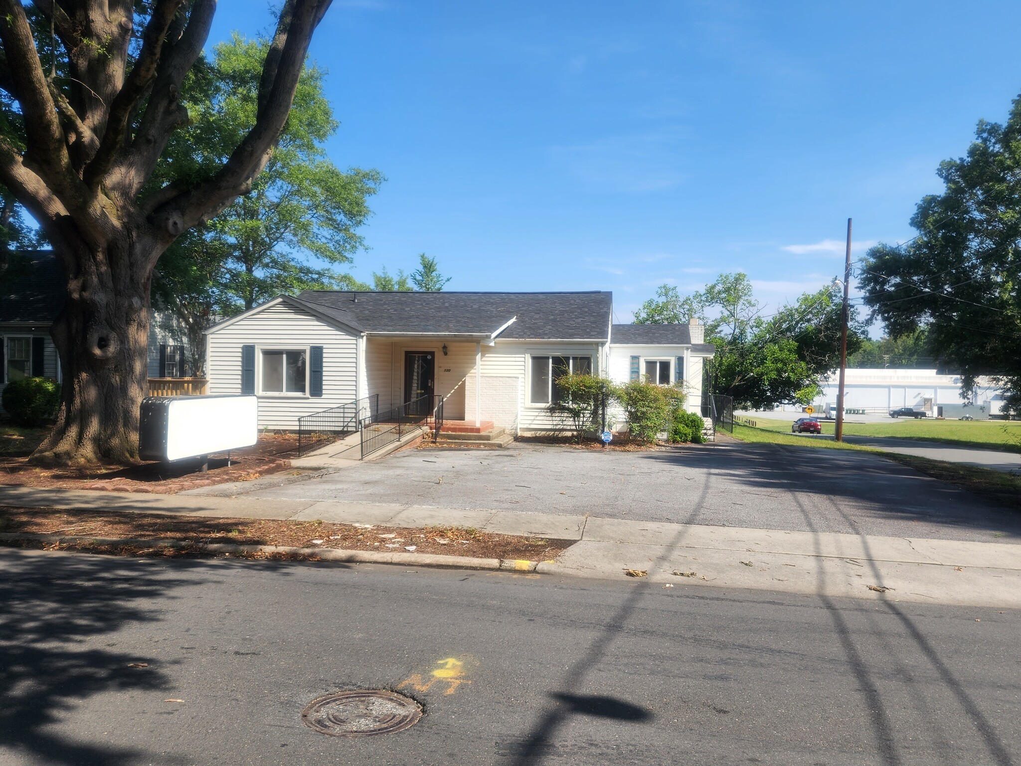 130 N Merritt Ave, Salisbury, NC for lease Building Photo- Image 1 of 12