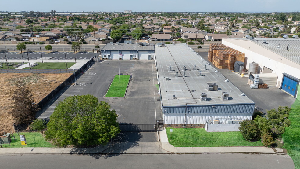 4111 Brew Master Dr, Ceres, CA for sale - Building Photo - Image 2 of 34