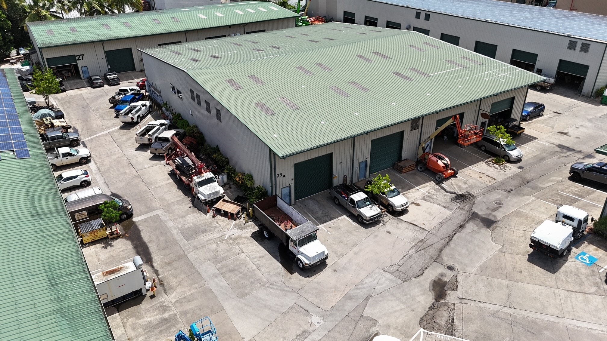 201 Kapaa Quarry Rd, Kailua, HI for lease Building Photo- Image 1 of 3