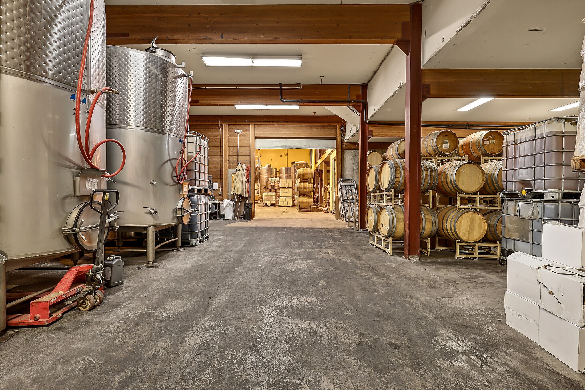 1500 Vintage Rd, Zillah, WA 98953 Silverlake Winery