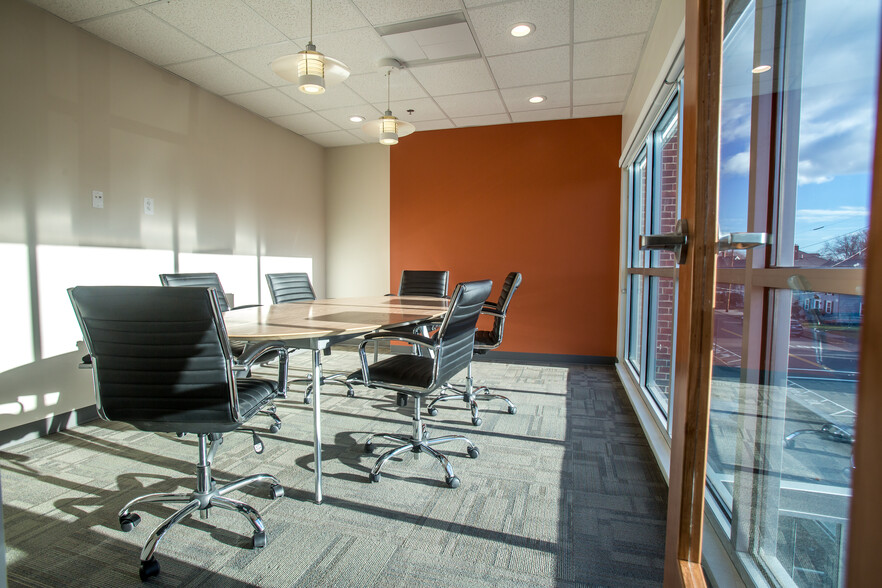 11 Sylvan St, Danvers, MA for lease - Interior Photo - Image 1 of 9