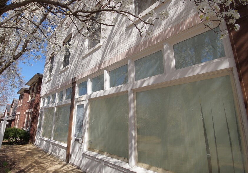 1368 McCausland Ave, Saint Louis, MO for sale - Building Photo - Image 3 of 44