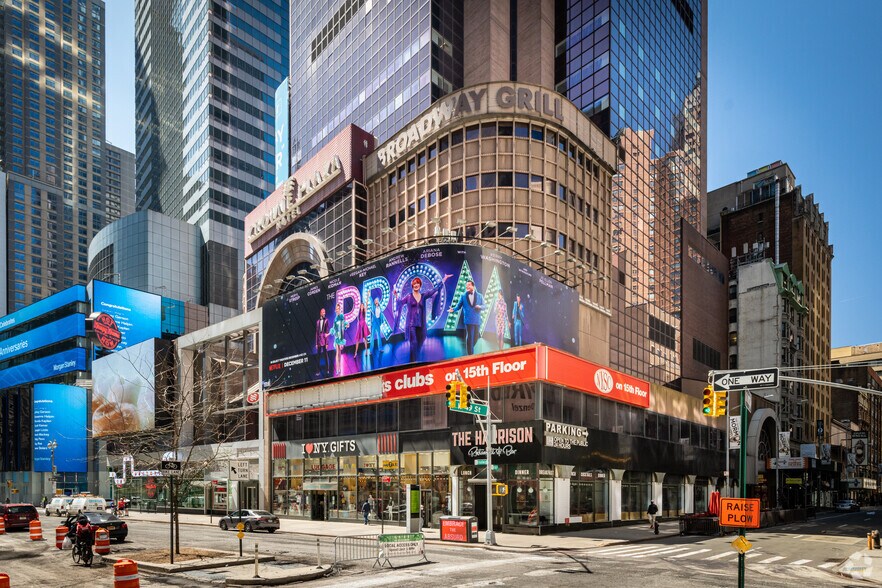 1601-1605 Broadway, New York, NY for lease - Building Photo - Image 1 of 5