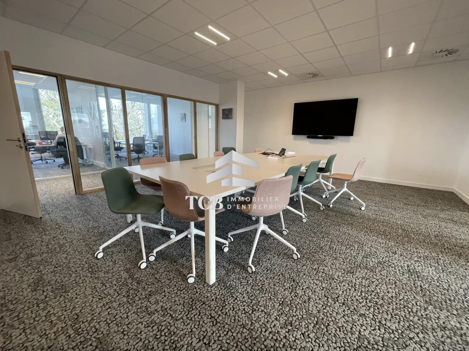 Office in Saint-Herblain for lease Interior Photo- Image 1 of 5