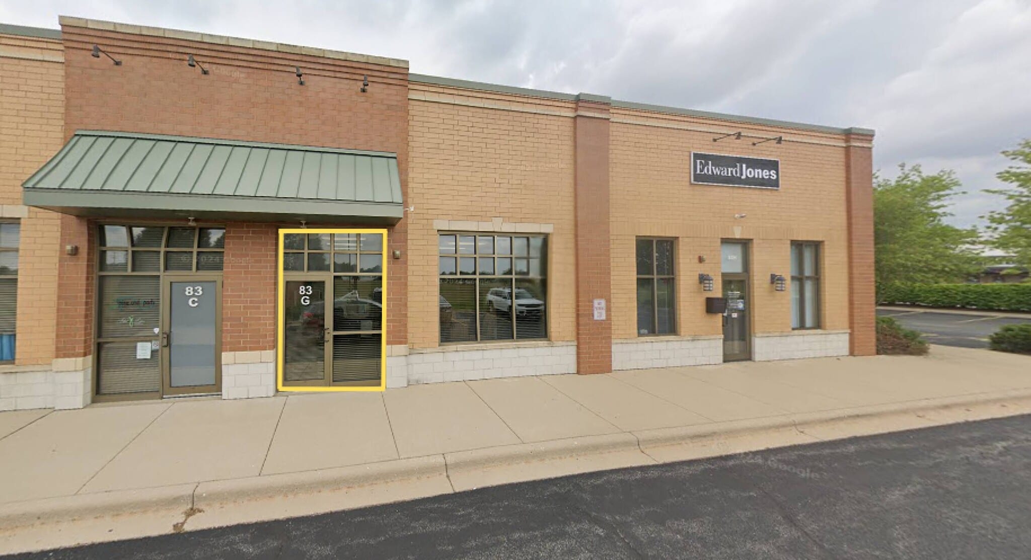 83 Templeton Dr, Oswego, IL for lease Interior Photo- Image 1 of 1