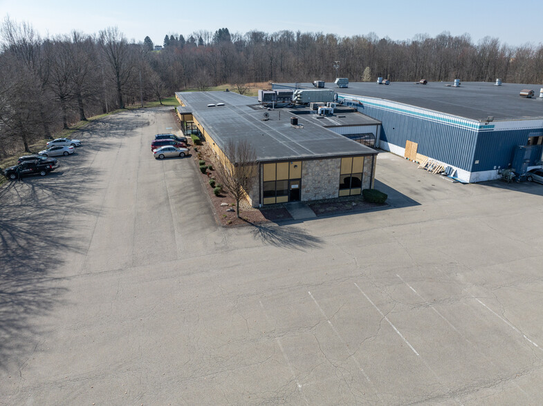 501 Mosside Blvd, North Versailles, PA for lease - Building Photo - Image 3 of 7