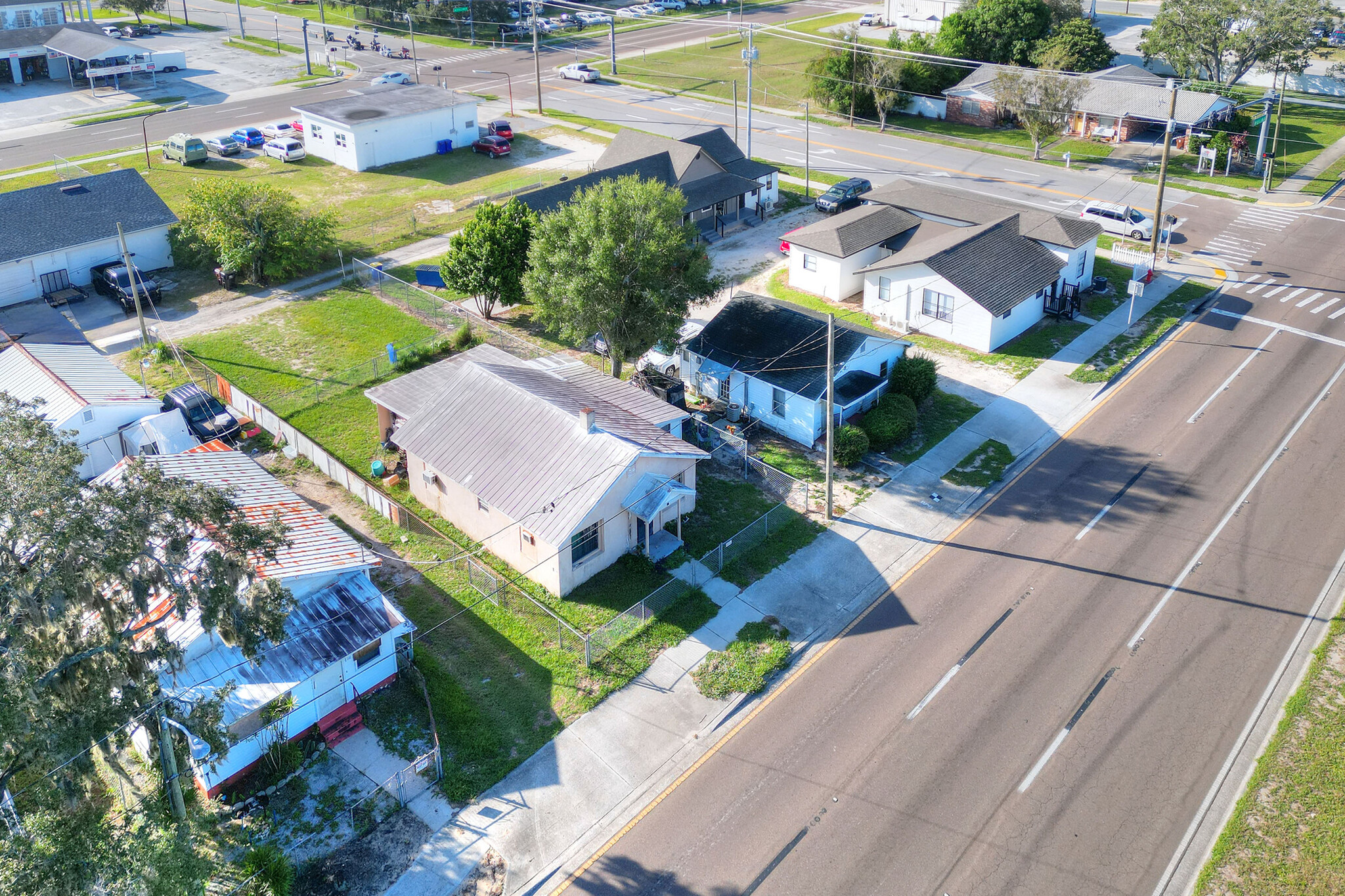 19 W Eagle Ave, Eagle Lake, FL for sale Primary Photo- Image 1 of 23