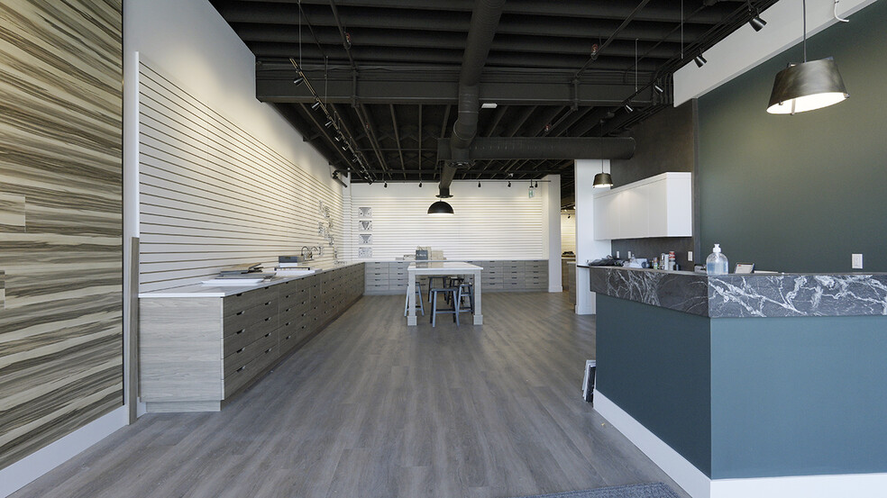 121 58th Ave SW, Calgary, AB for lease - Building Photo - Image 3 of 22