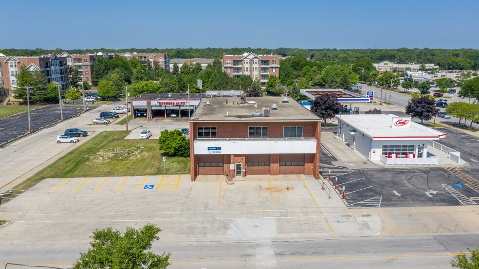 3111 Meadow Dr, Rolling Meadows, IL for sale - Primary Photo - Image 1 of 1