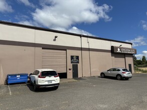 361 Shelley St, Springfield, OR for lease Building Photo- Image 2 of 11