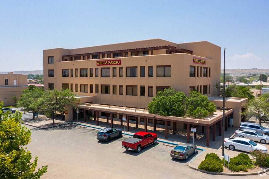 101 S Main St, Belen, NM for sale - Primary Photo - Image 1 of 17