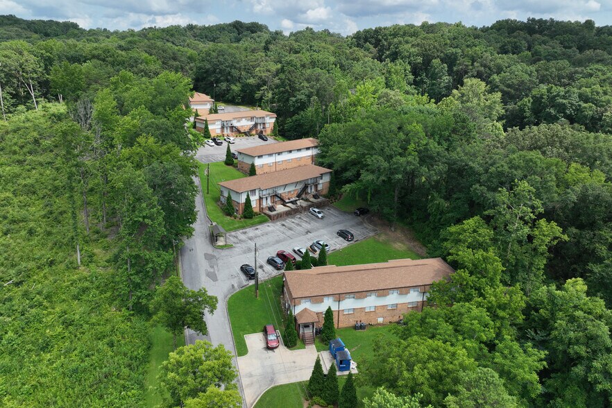 100 Pinson Pl, Birmingham, AL for sale - Building Photo - Image 2 of 15