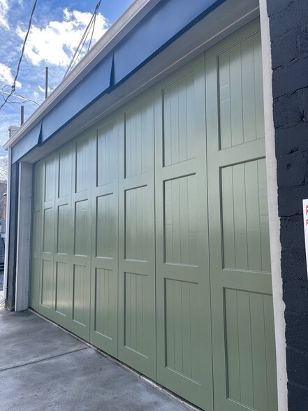 721-W Caroline St, Fredericksburg, VA for lease - Building Photo - Image 3 of 11