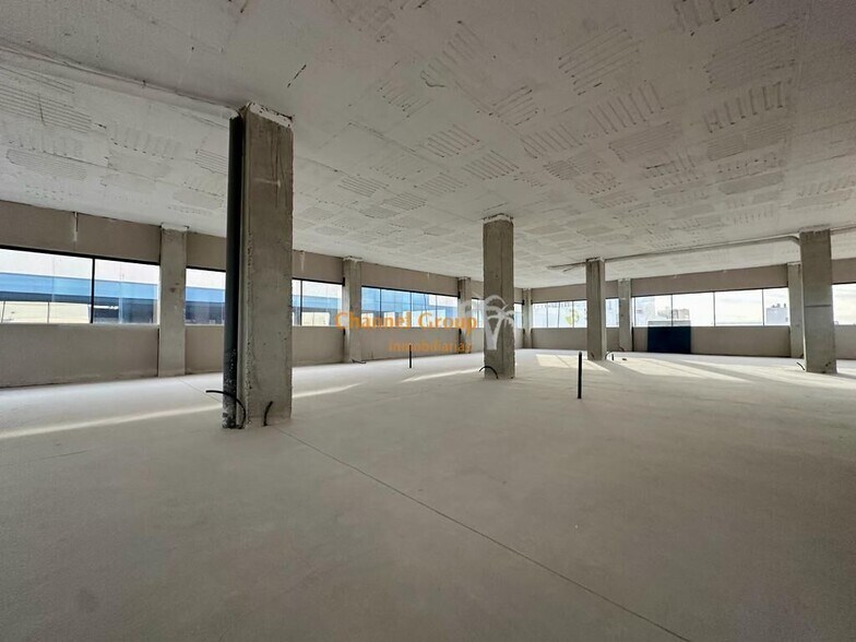 Office in Elche, Alicante for lease - Building Photo - Image 3 of 3