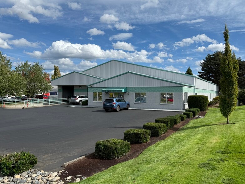 13909 NW 3rd Ct, Vancouver, WA for sale - Building Photo - Image 2 of 8