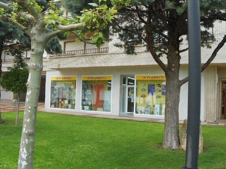 Retail in La Robla for sale - Building Photo - Image 3 of 3