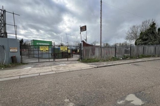 32 Rawreth Industrial Estate, Rayleigh for sale - Building Photo - Image 3 of 4