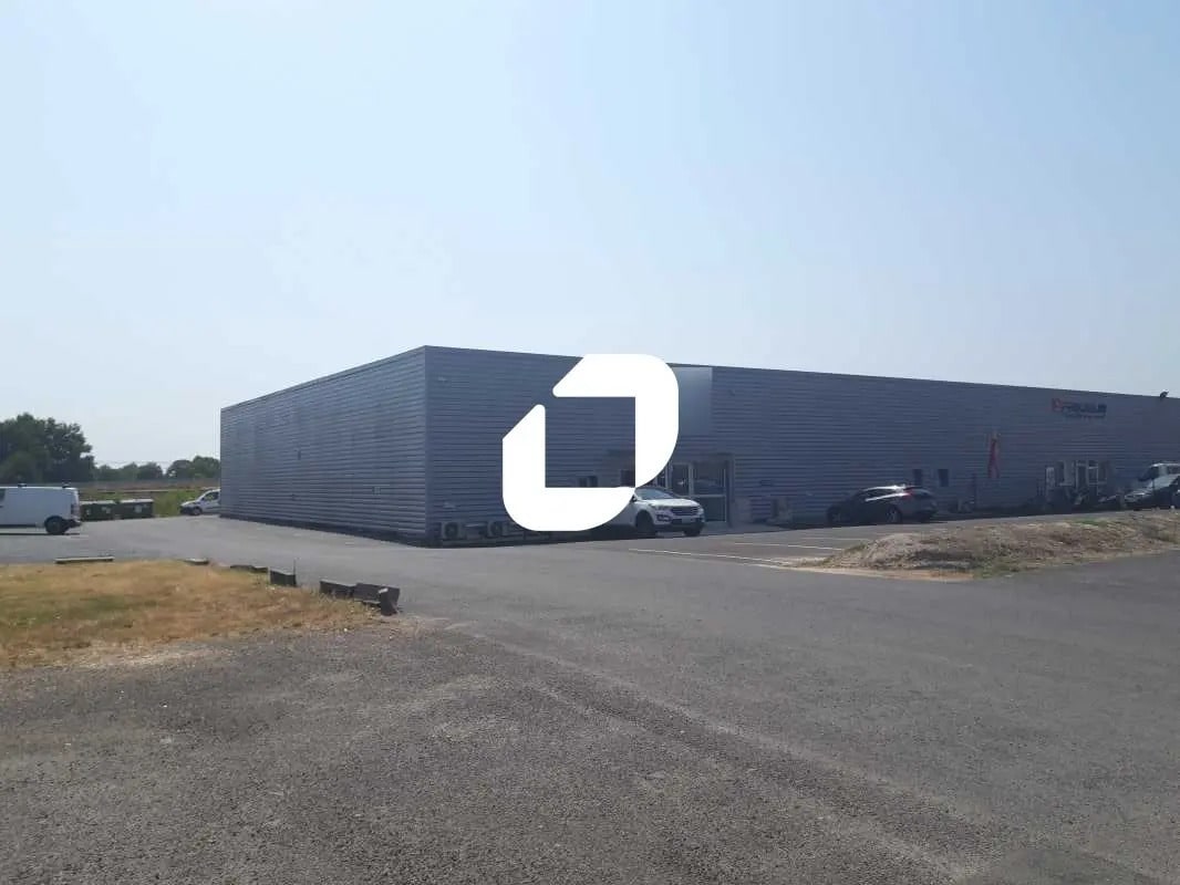 Flex in Saint-André-de-Cubzac for lease Building Photo- Image 1 of 10