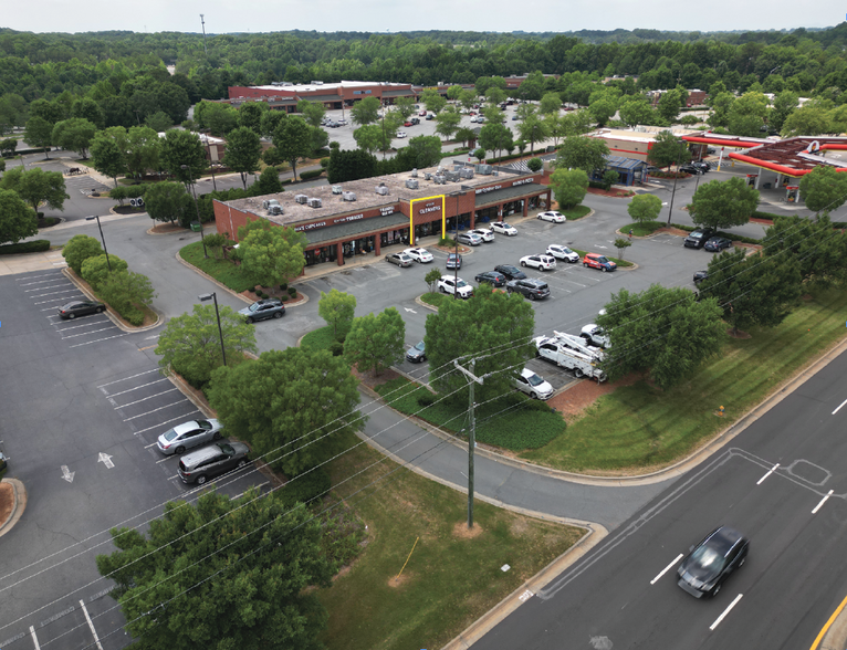 1410-1450 River Ridge Dr, Clemmons, NC for lease - Building Photo - Image 2 of 8