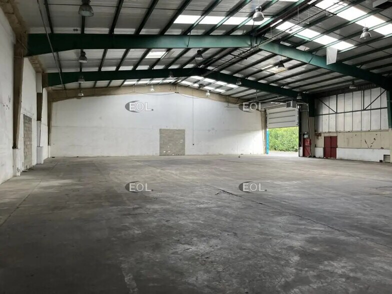 Industrial in Argenteuil for lease - Interior Photo - Image 1 of 4