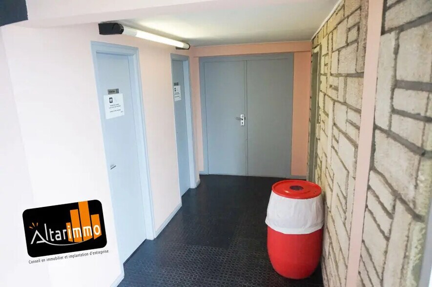 Flex in Auneau-Bleury-Saint-Symphorien for sale - Building Photo - Image 3 of 4