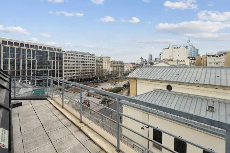 Office in Neuilly-sur-Seine for lease - Building Photo - Image 3 of 6