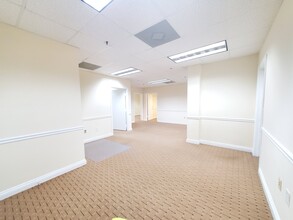 3825 Henderson Blvd, Tampa, FL for lease Building Photo- Image 2 of 8