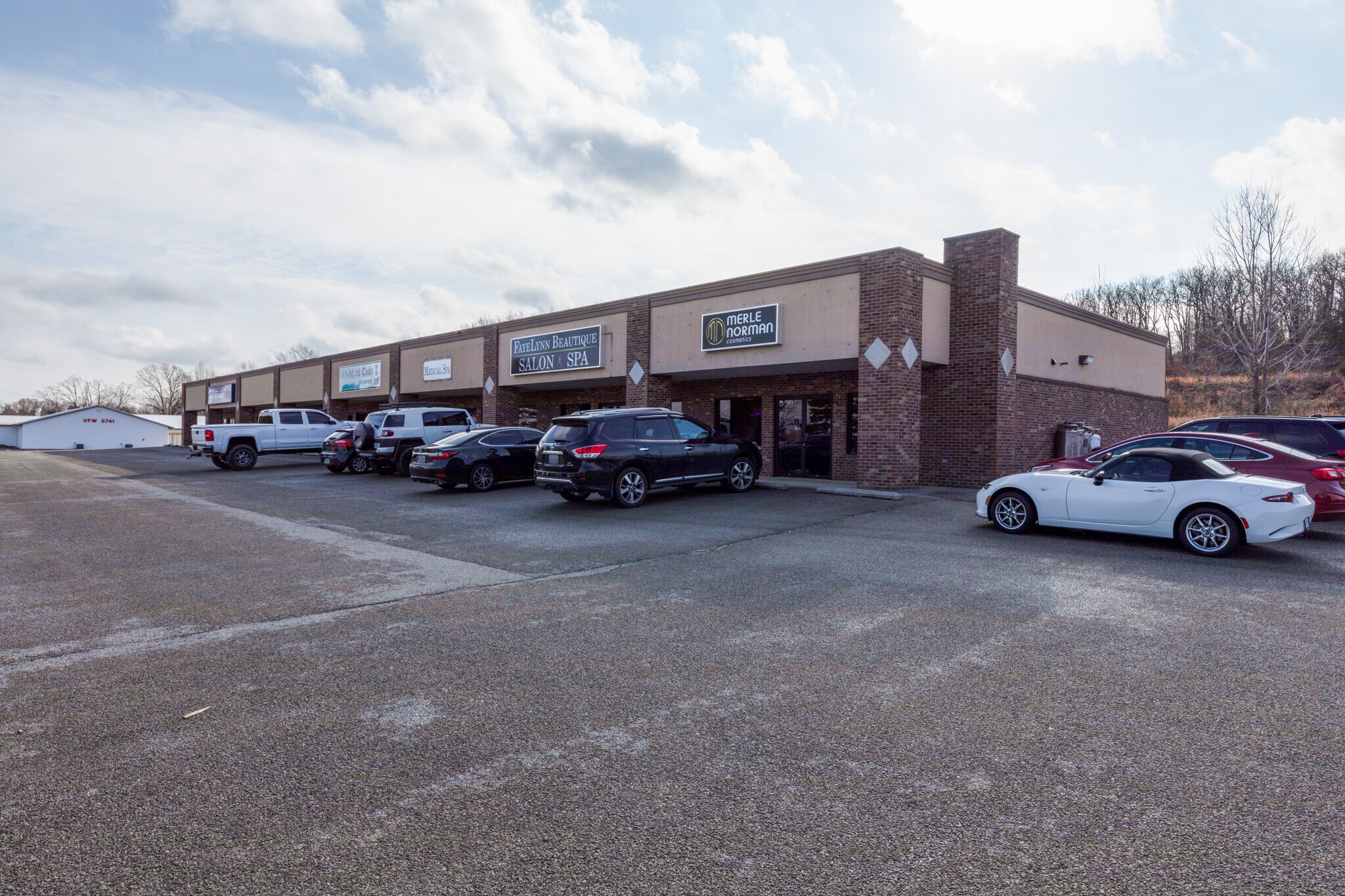 501508 E Woodlawn Dr, Leadington, MO 63601