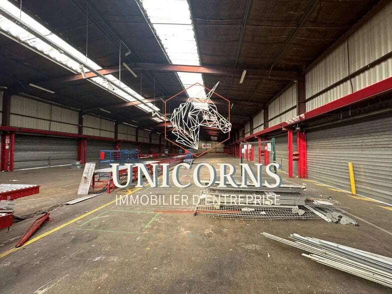 Industrial in Toulouse for lease - Interior Photo - Image 3 of 5