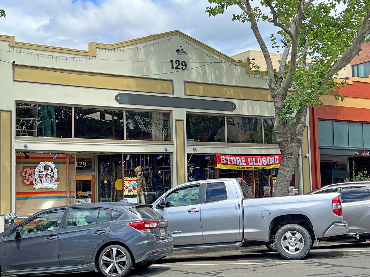 129 4th St, Santa Rosa, CA 95401