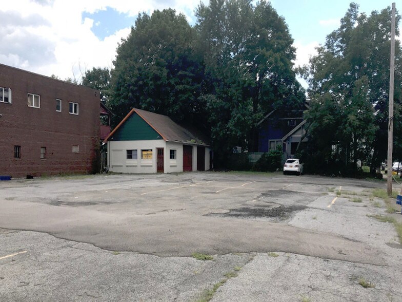 26 Main St, Johnson City, NY 13790