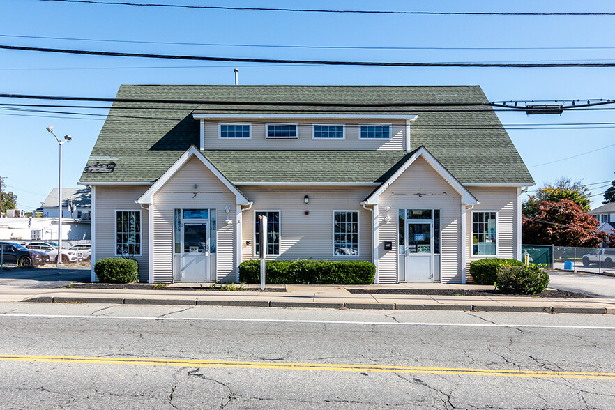 653 Killingly St, Johnston, RI for sale - Building Photo - Image 2 of 29