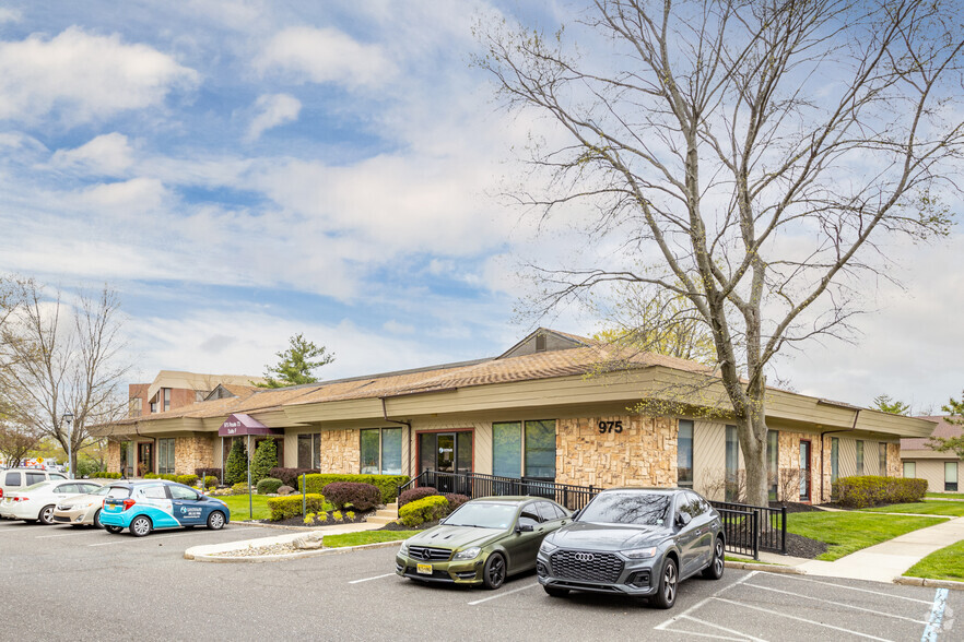 975 N Route 73, Marlton, NJ for sale - Primary Photo - Image 1 of 1