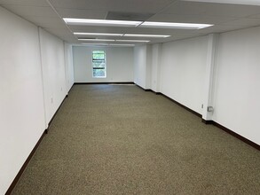 2171 S El Camino Real, Oceanside, CA for lease Interior Photo- Image 2 of 3