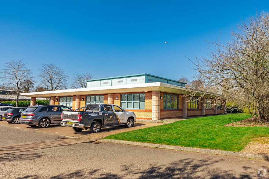 Meikle Rd, Livingston for lease - Primary Photo - Image 1 of 2
