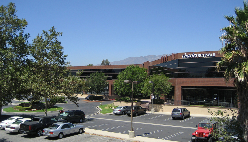 299 W Foothill Blvd, Upland, CA for lease Building Photo- Image 1 of 13