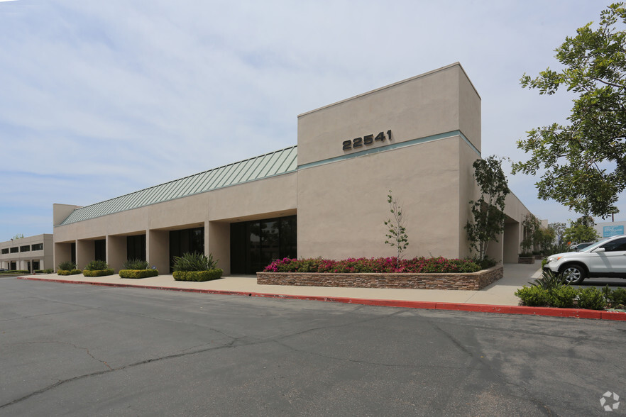 22541 Aspan St, Lake Forest, CA for lease - Building Photo - Image 1 of 5