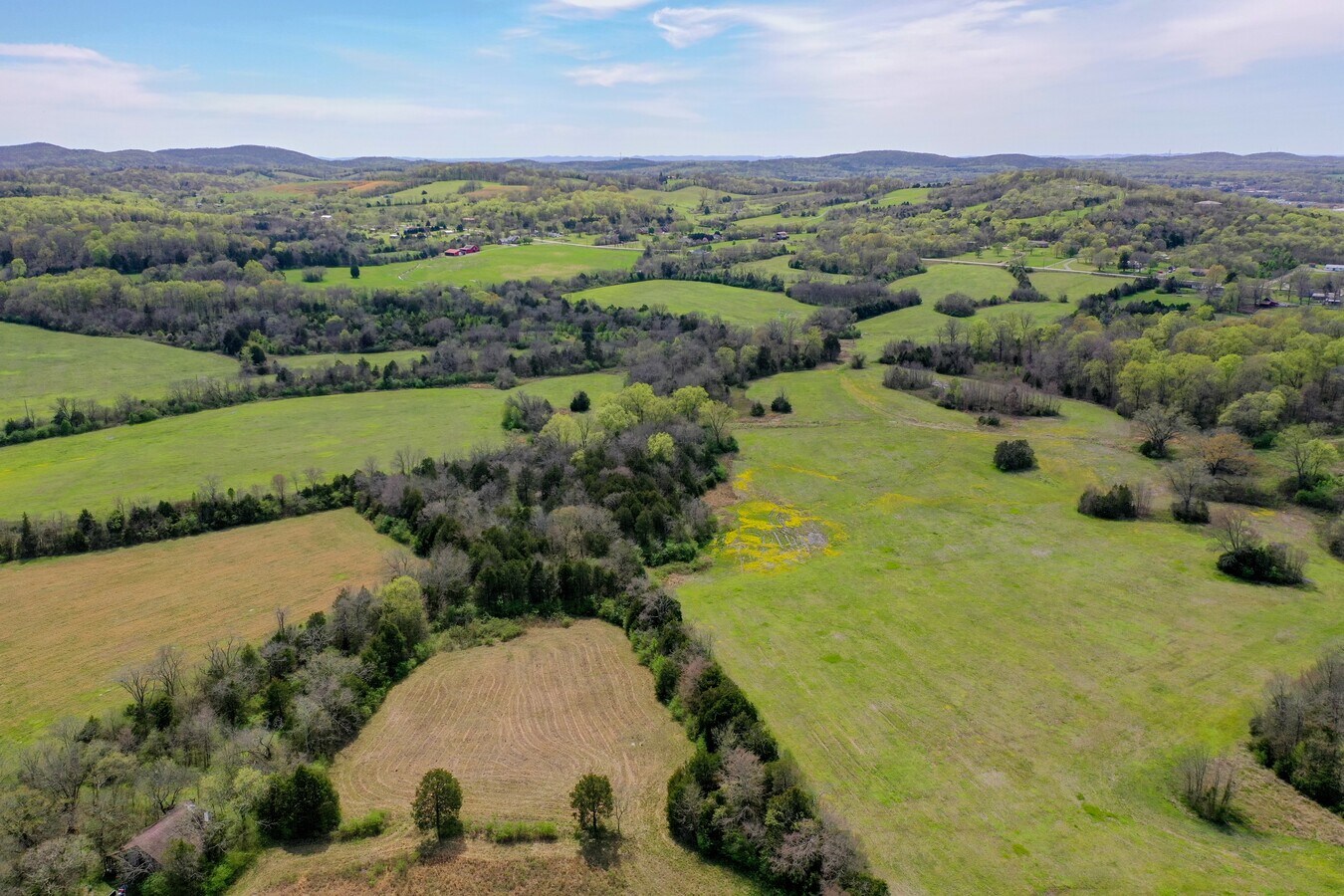 Sparta Pike & Cainsville Rd, Lebanon, TN 37090