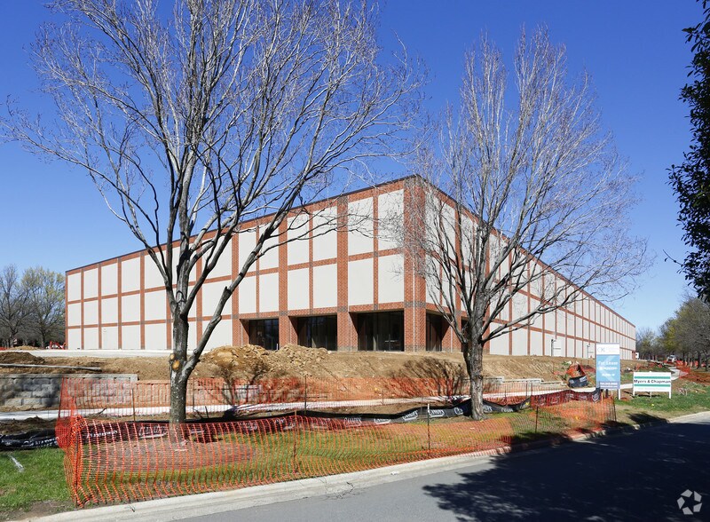 10616 Granite St, Charlotte, NC for lease - Building Photo - Image 2 of 4