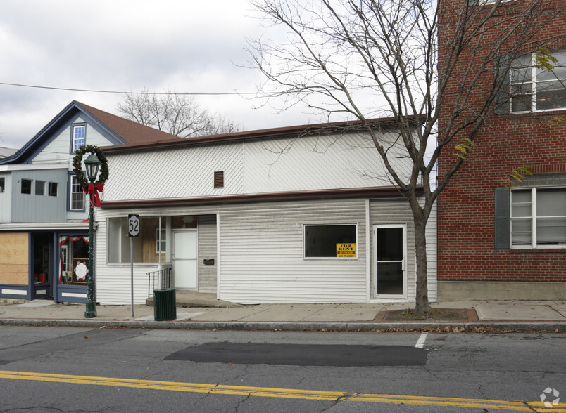 76-80 W Main St, Walden, NY for sale - Primary Photo - Image 1 of 1