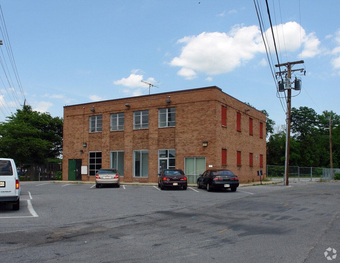 4831 Silver Hill Rd, Suitland, MD 20746 Property Record