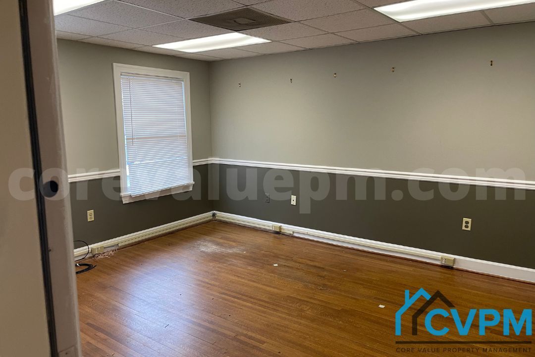 8 Brookes Ave, Gaithersburg, MD for lease Interior Photo- Image 1 of 4