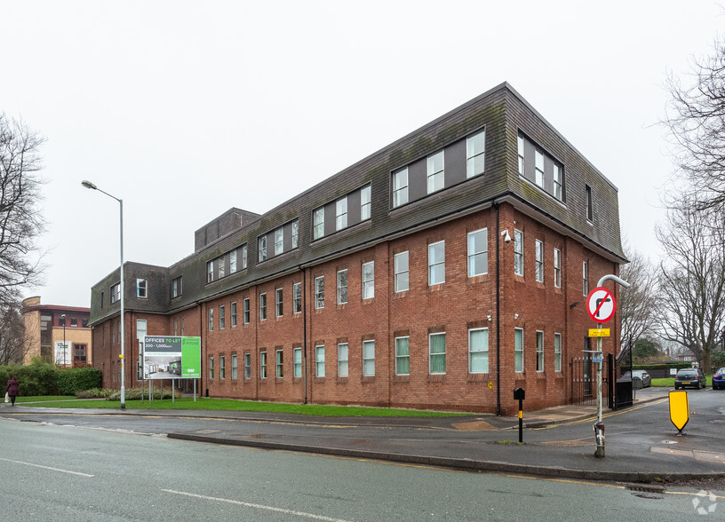 232-240 Stockport Rd, Cheadle for lease - Primary Photo - Image 2 of 18