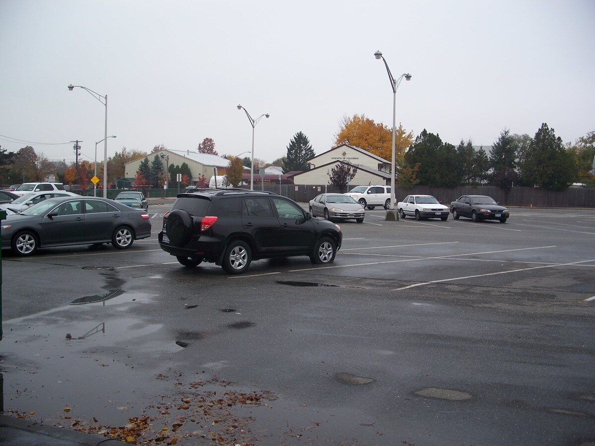 100 Gardiners Ave, Levittown, NY 11756