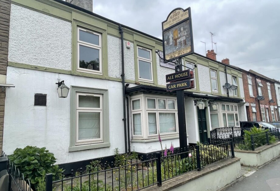 51 Derby St, Burton On Trent for sale Primary Photo- Image 1 of 1