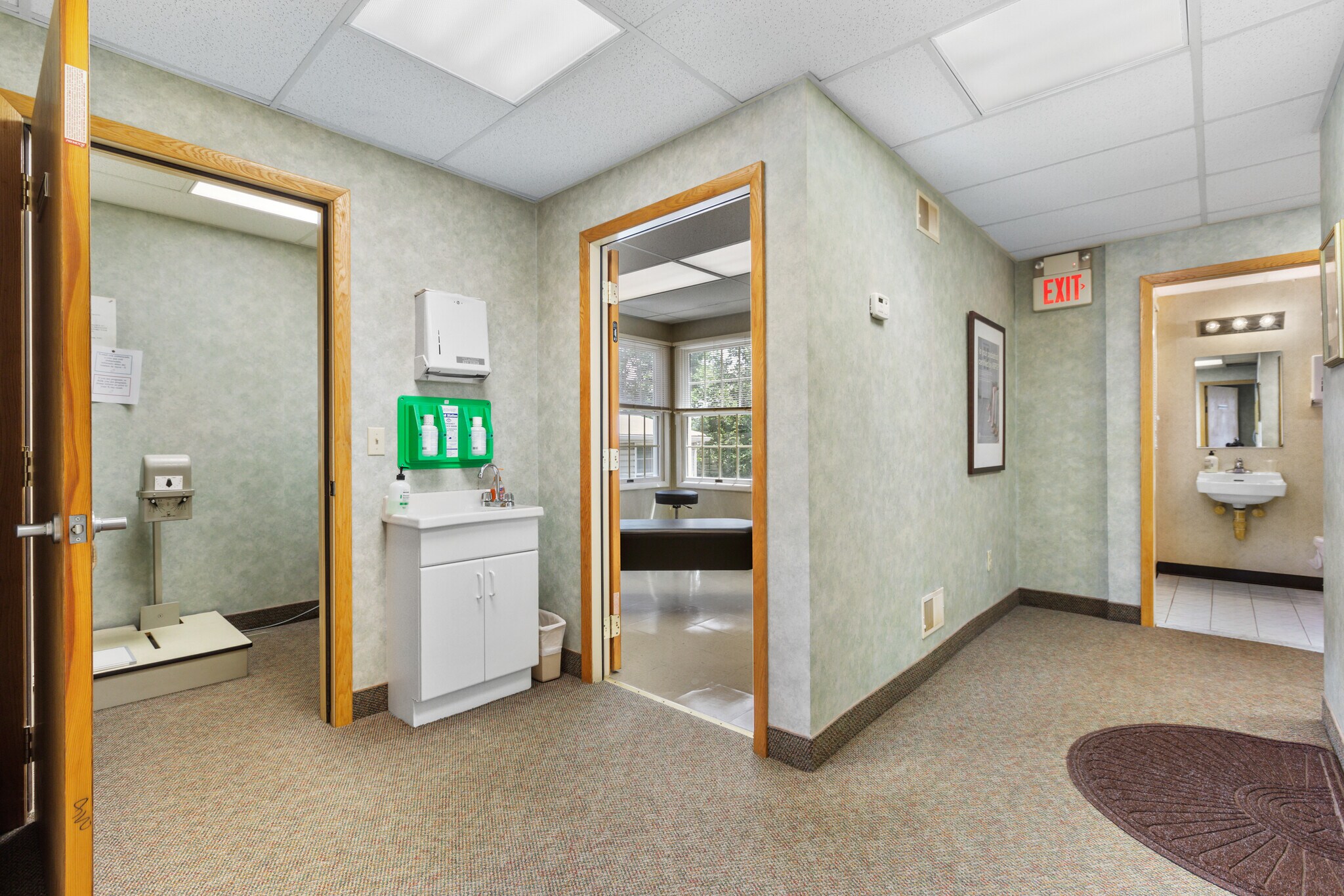 194 Union Blvd, Totowa, NJ 07512 Office/Medical for Lease